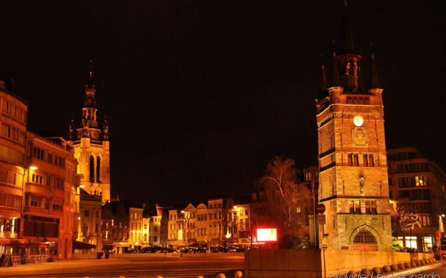hotelImage