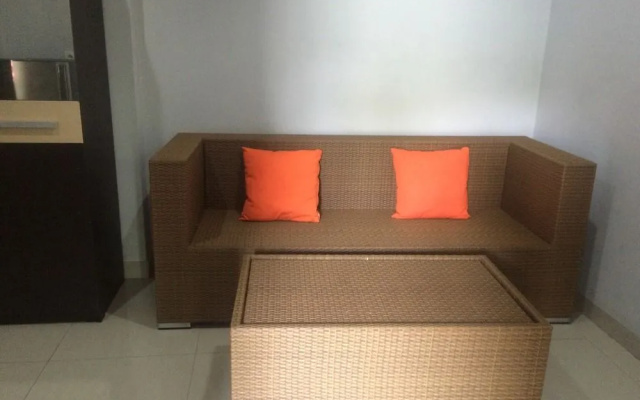 Red Apple Apartment