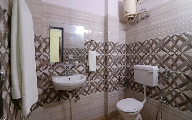 Oyo 10663 Triage Home Stay