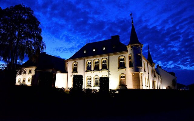 Chateau d'Urspelt in Clervaux, Luxembourg from 185$, photos, reviews - zenhotels.com hotel front