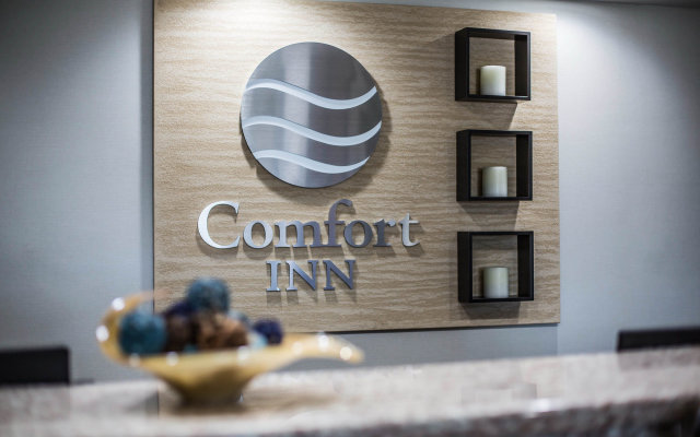 Отель Comfort Inn Airport США, Манчестер - отзывы, цены и фото номеров - забронировать отель Comfort Inn Airport онлайн вид на фасад