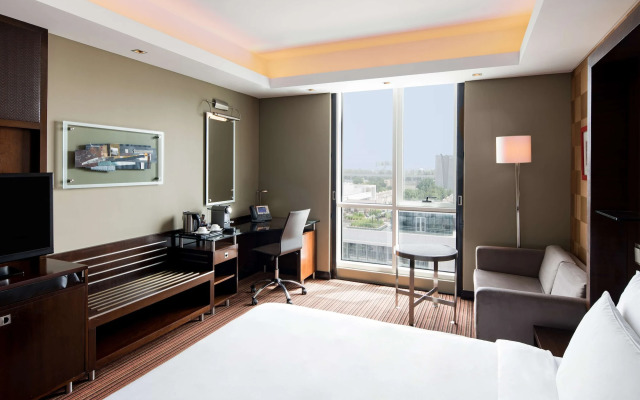 Отель Radisson Blu Hotel, Dubai Media City