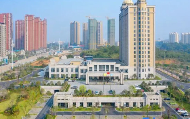 Ronghu Hotel