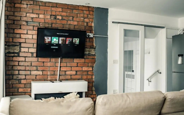 Dealhouse Apartments 10