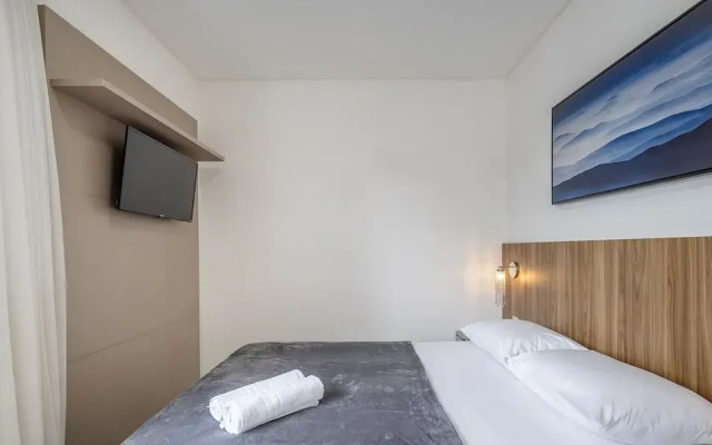 2BR apt w/ Bbq, 800m From Beach Cba0902