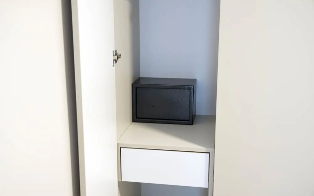 Athens apartment near museum