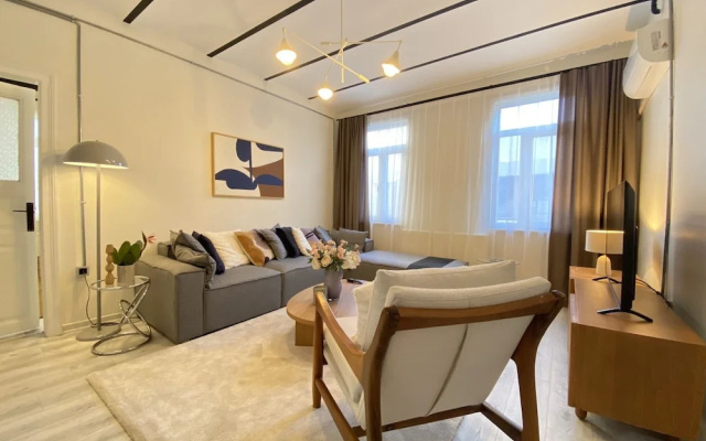 Chic Flat 5 min to Galata Tower in Istiklal Ave