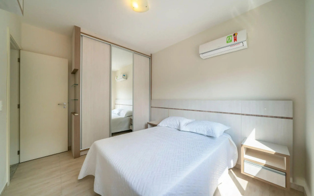 Conforto e 2 quartos perto da praia