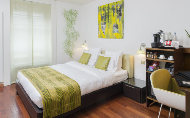 La Cour Des Augustins Boutique Gallery Design Hotel