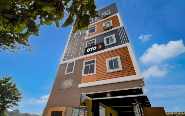Hotel O by OYO Laxmi Grand