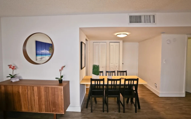 Coconut Grove Apartments by NUOVO