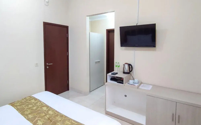 Atmosfer Guest House Sentul by Ruang Nyaman