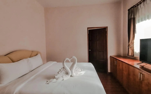 Chaithalay Khanom Resort