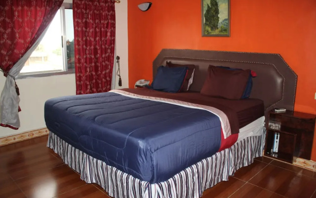 Zambezi Inn Airport Hotel