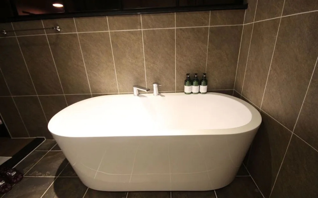 Busan Yeonsan-dong MU Plus Hotel