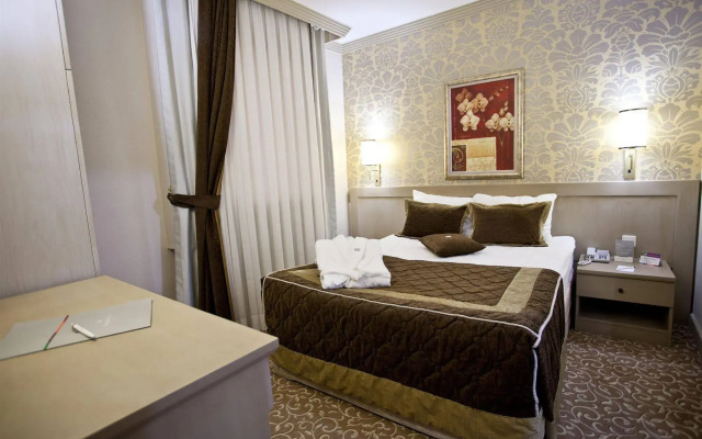 Sergah Hotel