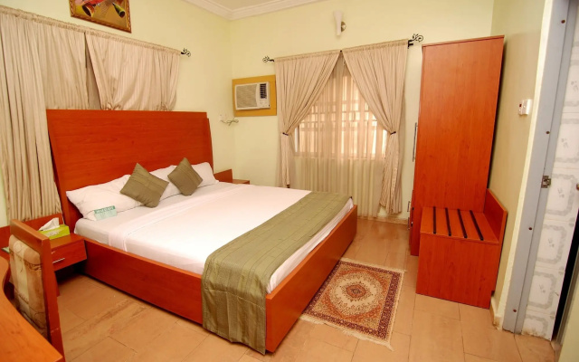 Onyx Hotel and Apartments