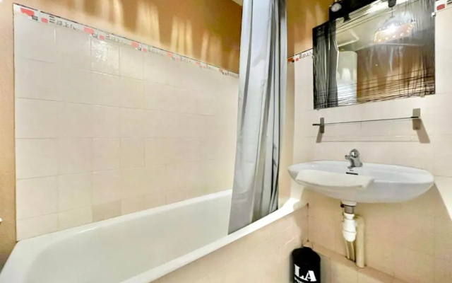 Apartment for 4 person 3min walk to GEMTramGare #C1