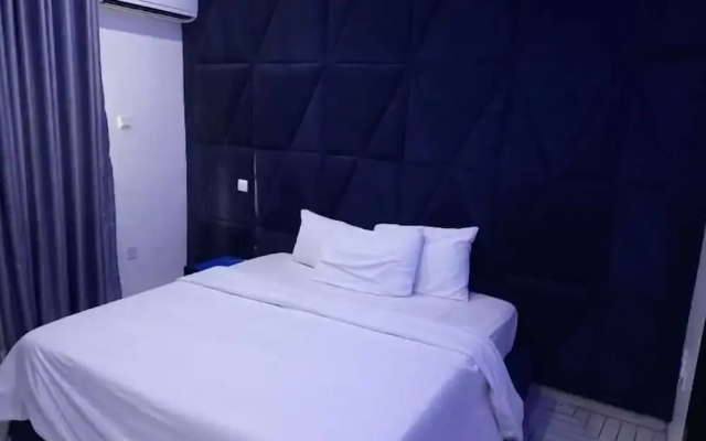 Pioneer Luxury Apartment