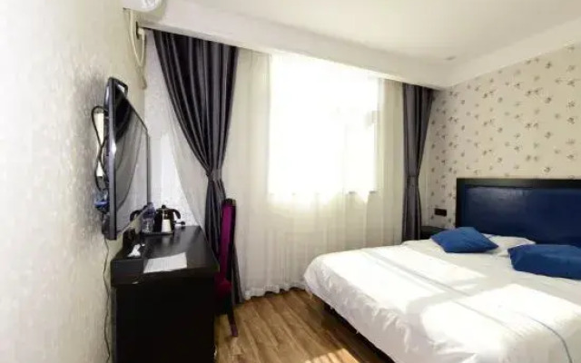 Longchen Holiday Inn (Shanghai Ruijin Hospital Yongjia Road Branch)