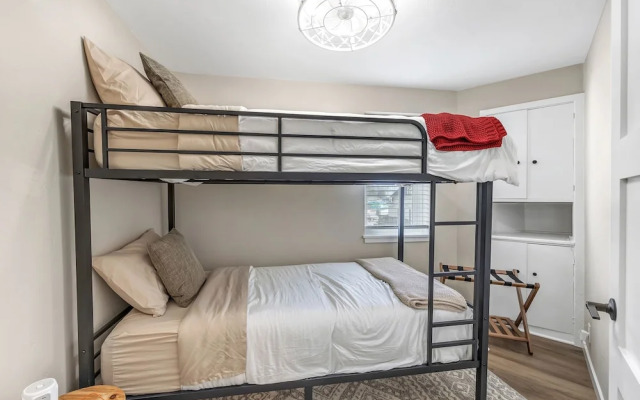 Newly Renovated we are the Perfect Location