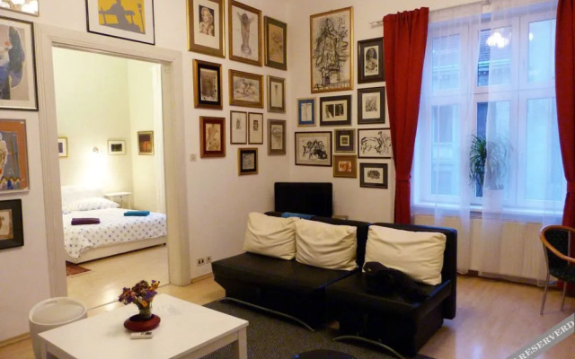 Donos Art Apartment