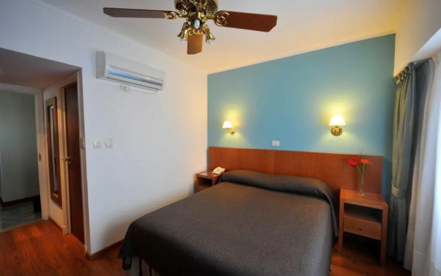 Hotel 15 de Mayo