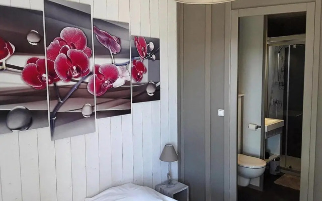 Chalet in Pomerols Near Mediterranean Beaches