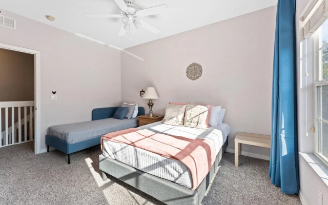 Caravelle House
