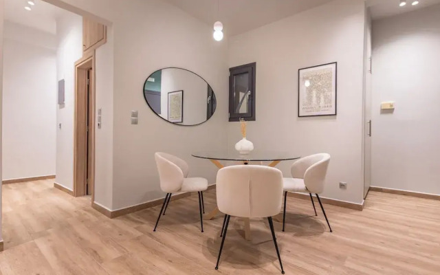 Phaedrus Living Pagkrati Modern Grove