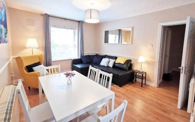 Spacious 2bed apartment city centre
