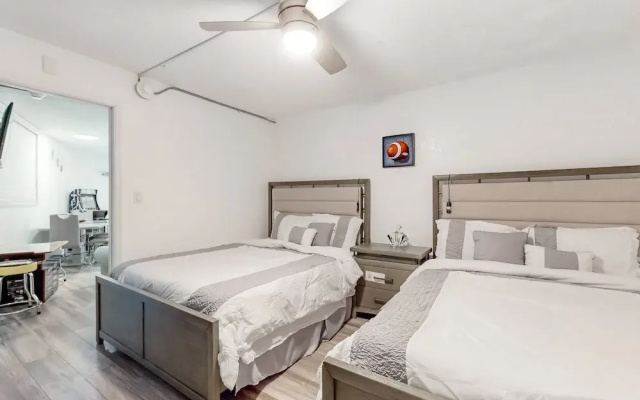 Daytona Hawaiian Inn 431