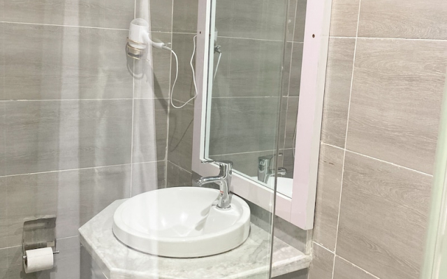 The Gibs Hotel