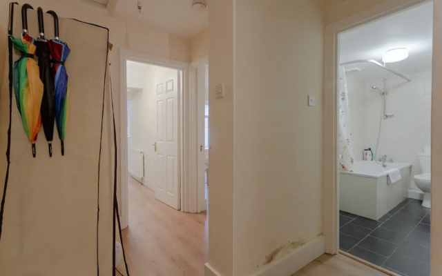 1 Bedroom Apartment in Notting Hill Accommodates 3