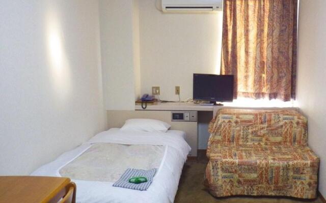 Hotel Syoen Тояма комната для гостей