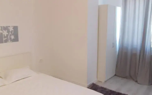 Apartamente Sara 2013