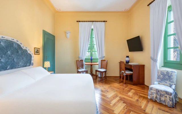 catalogImage
