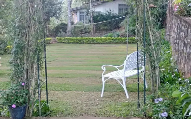 Miselly's Bangalow Hostel
