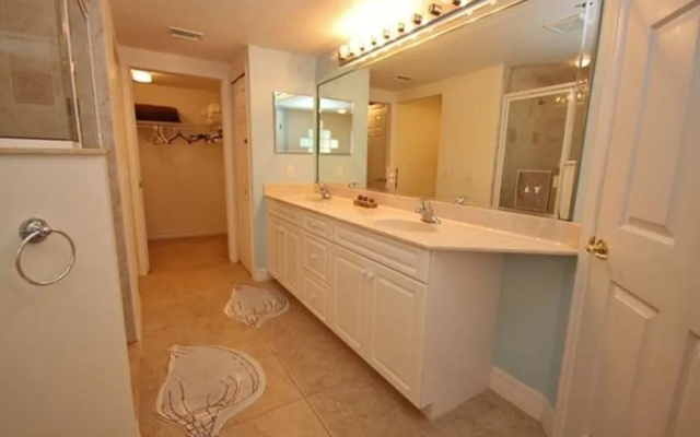 Oceanwalk 14-301 Apartment 3