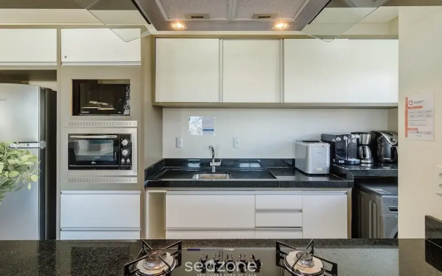 Apt w/ BBQ & View, 130m From Beach Rsd0202