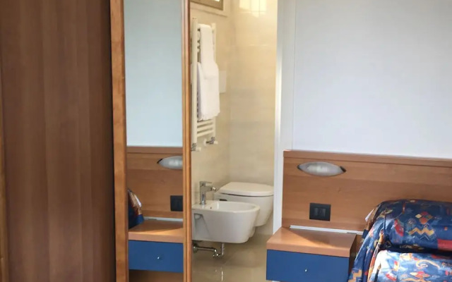 Hotel Athena