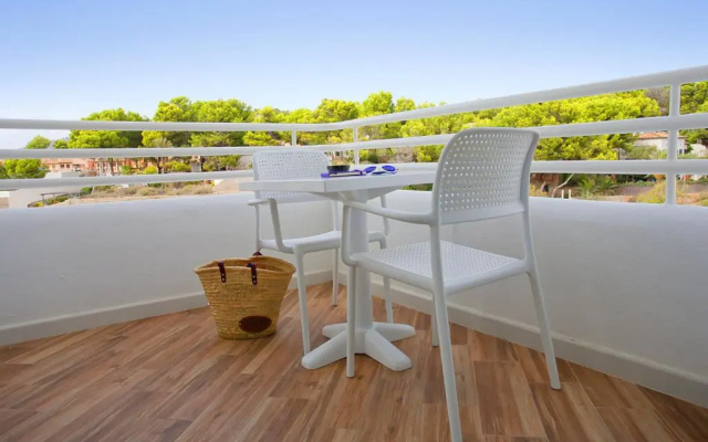 FERGUS Style Cala Blanca Suites