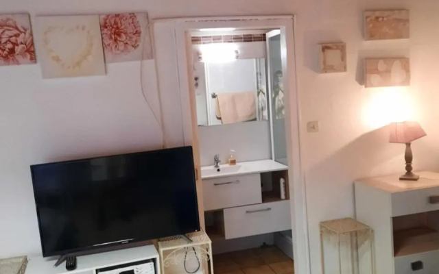 Romantic Studio Center