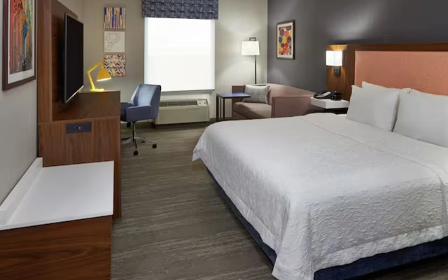 Hampton Inn & Suites by Hilton Montreal-Dorval