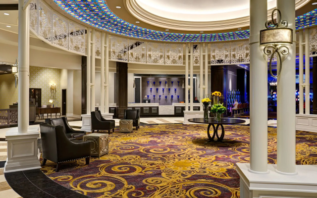 Saratoga Casino Hotel