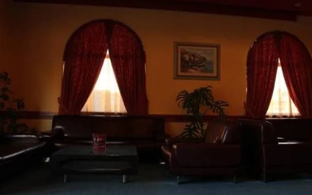 Hotel Ani