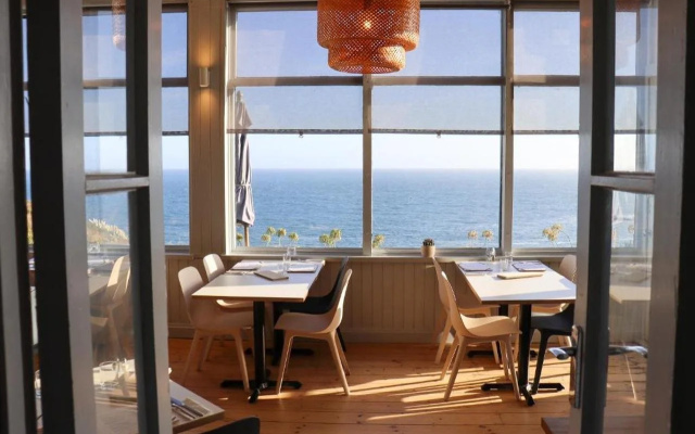 Housel Bay Hotel