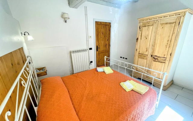 Spoleto Poolside - Sleeps 24