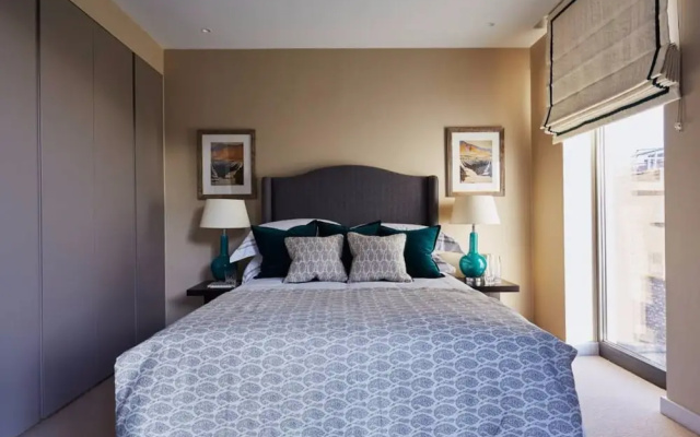 4 Bedroom House in Battersea Sleeps 7