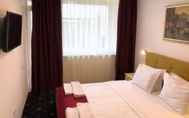 Hotel Agora